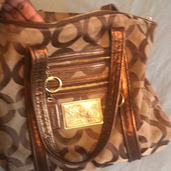 Woman’s coach bag - Picture 3 of 4